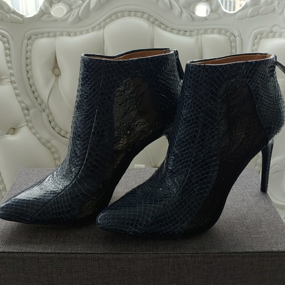 BCBGMaxazria Navy Snakeskin Black Lace Lthr Bootie - Picture 2 of 3